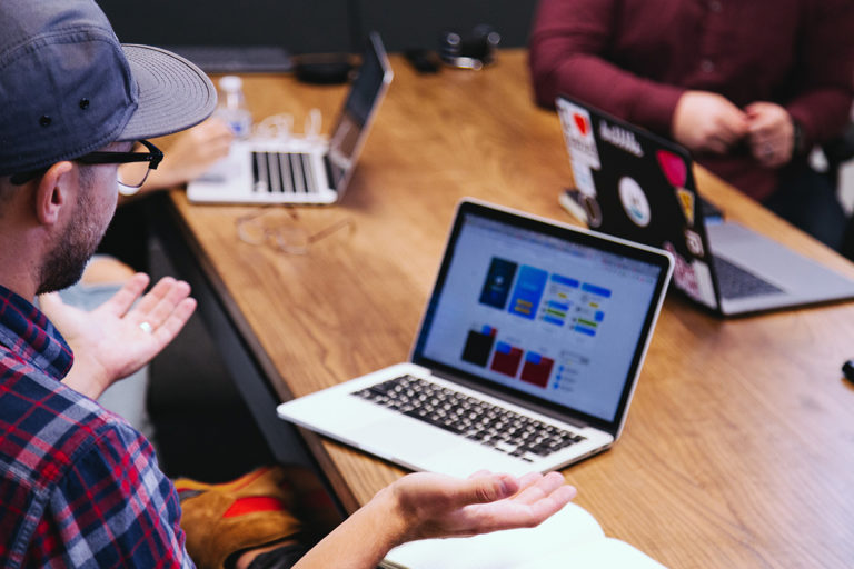 6_4_headway-jfR5wu2hMI0-unsplash_1200x900px